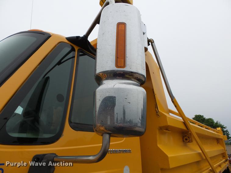 image for item K3278 2006 International 7400 dump truck