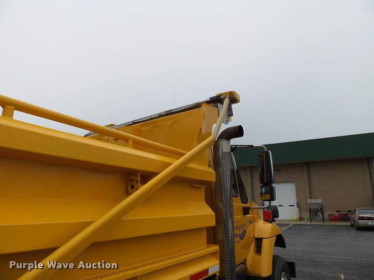 image for item K3278 2006 International 7400 dump truck