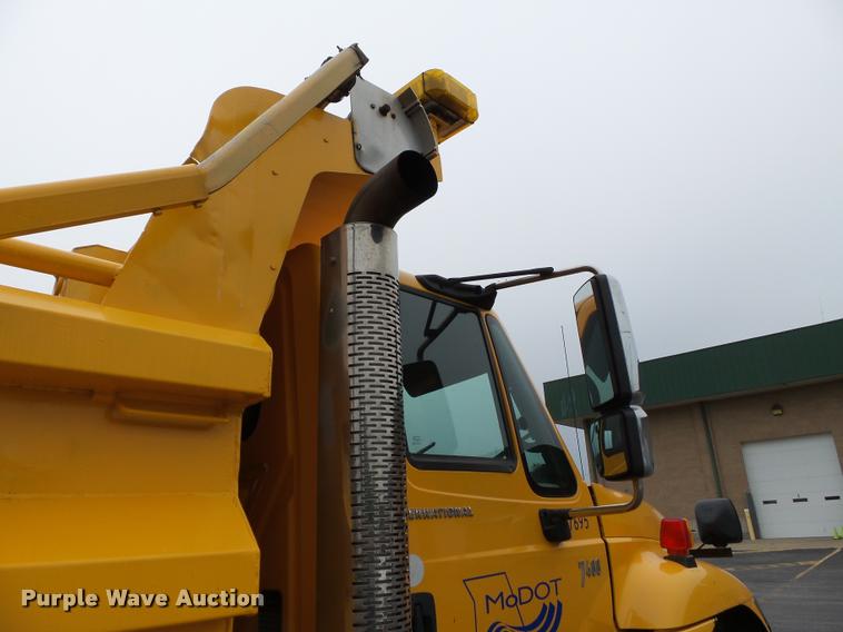 image for item K3278 2006 International 7400 dump truck