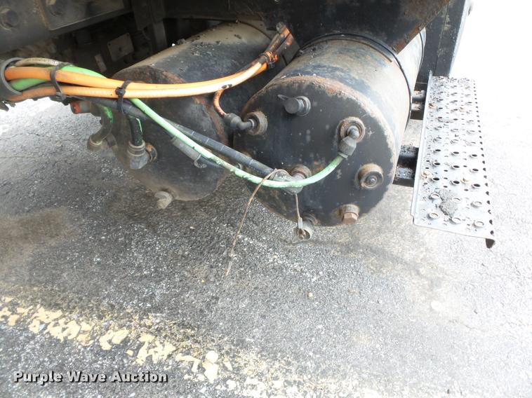 image for item K3278 2006 International 7400 dump truck