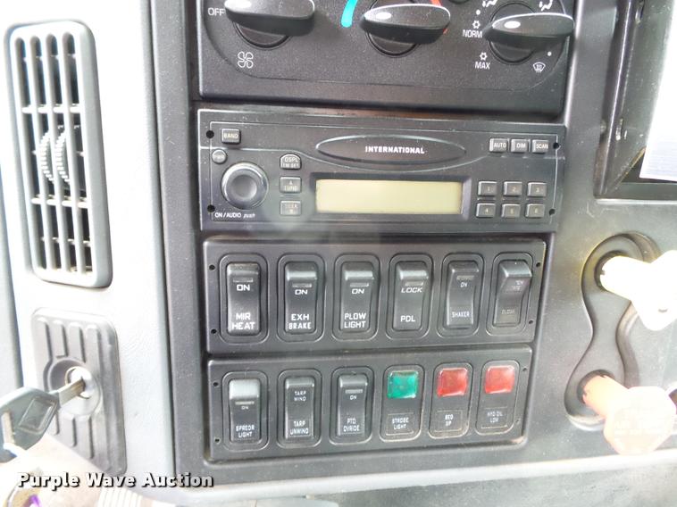 image for item K3278 2006 International 7400 dump truck