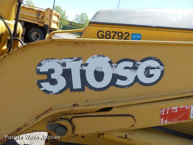 image for item K3279 2002 John Deere 310SG backhoe