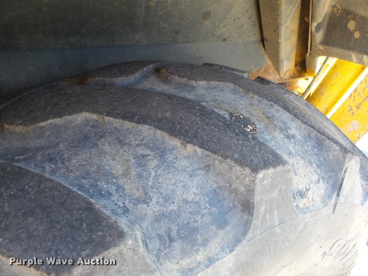 image for item K3279 2002 John Deere 310SG backhoe