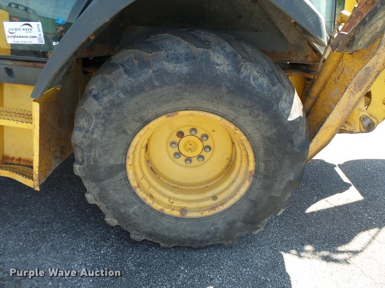 image for item K3279 2002 John Deere 310SG backhoe