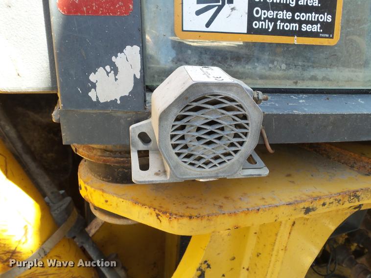 image for item K3279 2002 John Deere 310SG backhoe