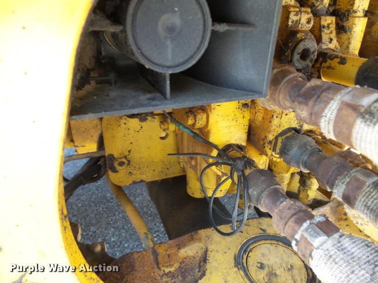 image for item K3279 2002 John Deere 310SG backhoe