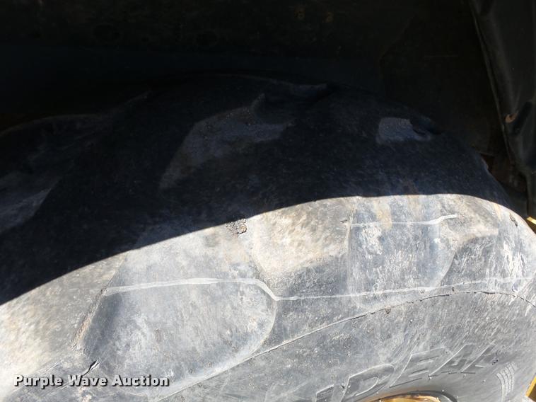 image for item K3279 2002 John Deere 310SG backhoe