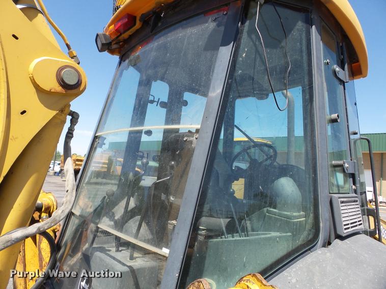 image for item K3279 2002 John Deere 310SG backhoe