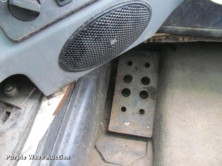 image for item K4759 2012 Bobcat S850 skid steer