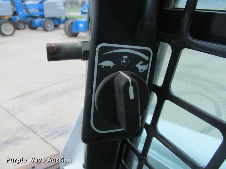 image for item K4759 2012 Bobcat S850 skid steer