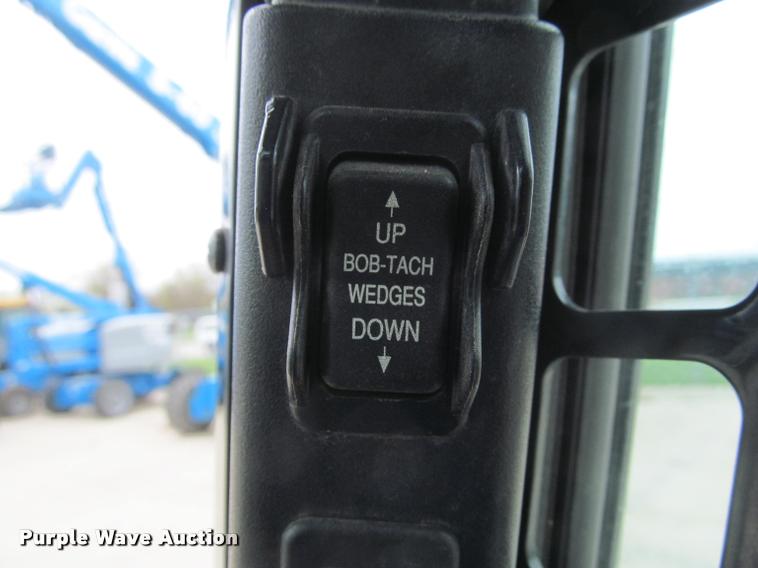 image for item K4759 2012 Bobcat S850 skid steer