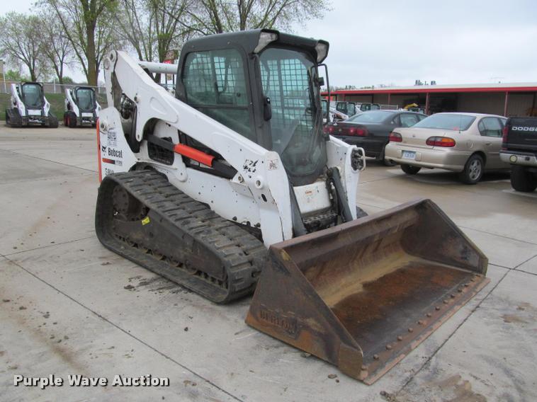 image for item K4769 2012 Bobcat T750 skid steer