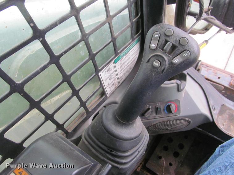 image for item K4769 2012 Bobcat T750 skid steer