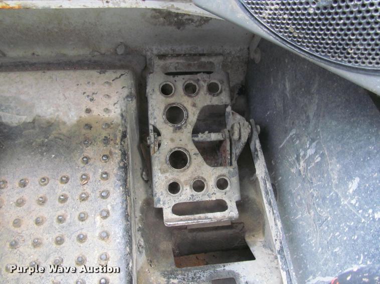 image for item K4771 2011 Bobcat S650 skid steer