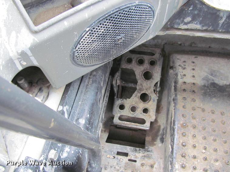 image for item K4771 2011 Bobcat S650 skid steer