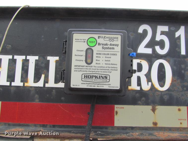 image for item K4775 1999 Hillsboro 326-TD-BT equipment trailer