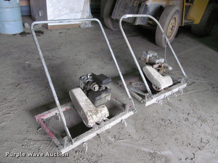 image for item K4780 (2) vibratory screeds