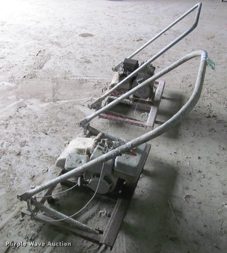 image for item K4780 (2) vibratory screeds