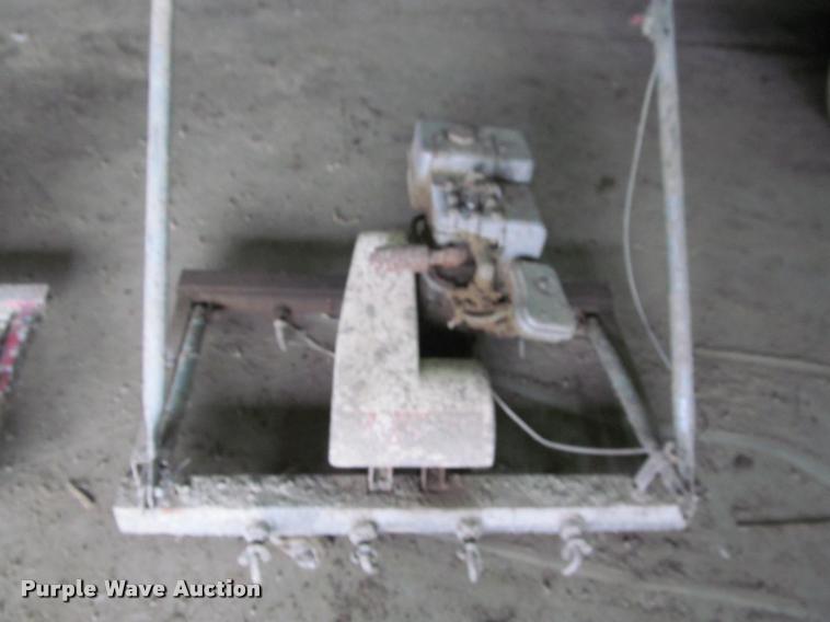 image for item K4780 (2) vibratory screeds