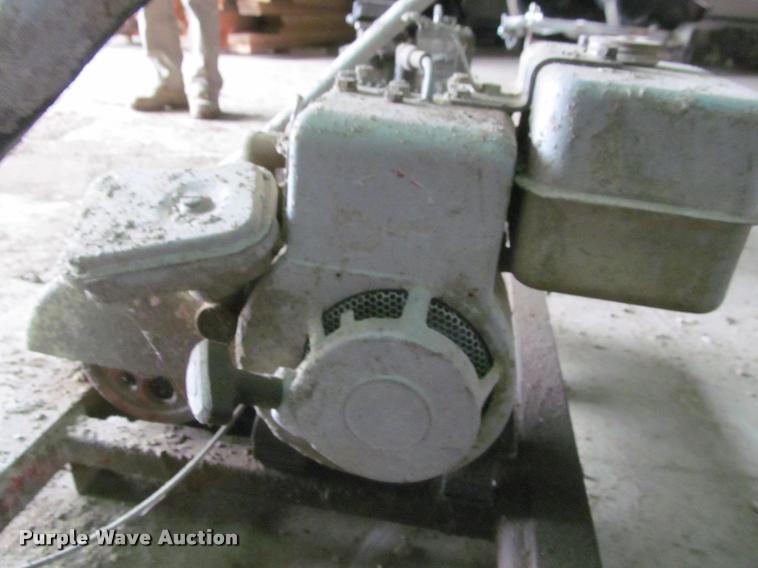 image for item K4780 (2) vibratory screeds