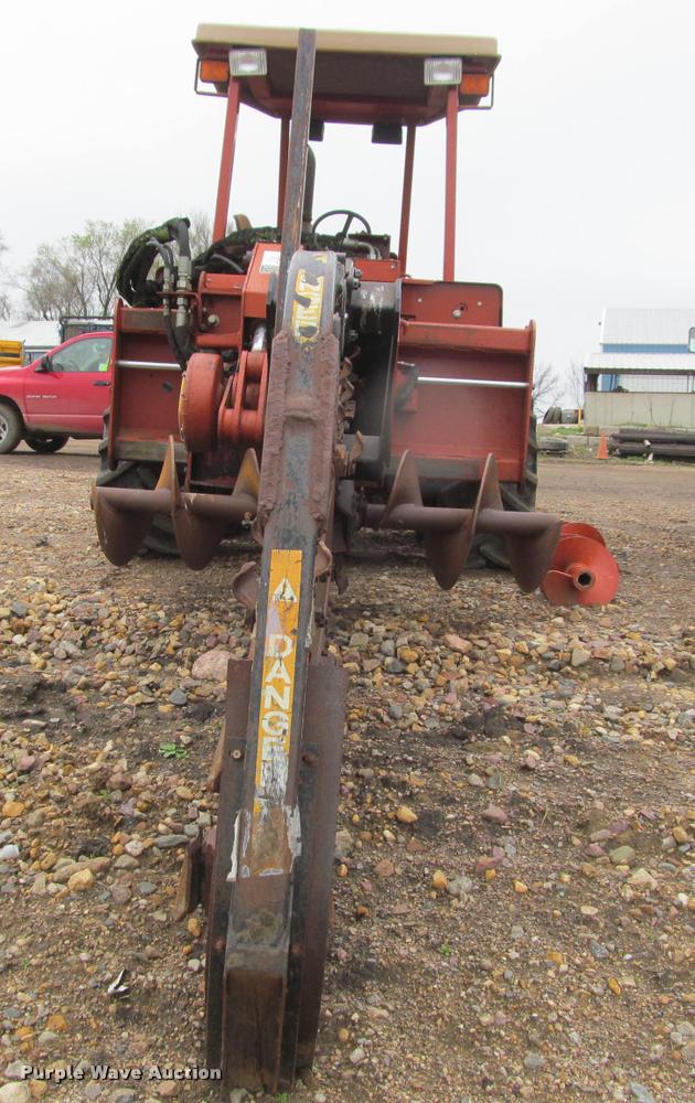 image for item K4783 2001 Ditch Witch 8020T trencher