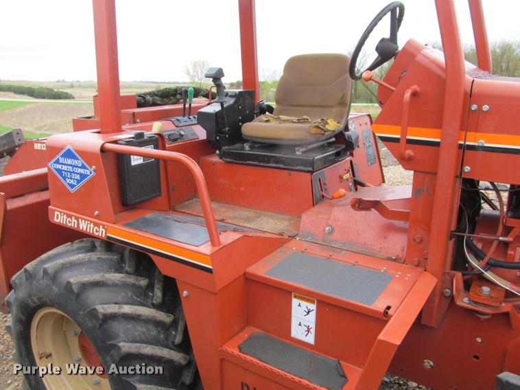 image for item K4783 2001 Ditch Witch 8020T trencher