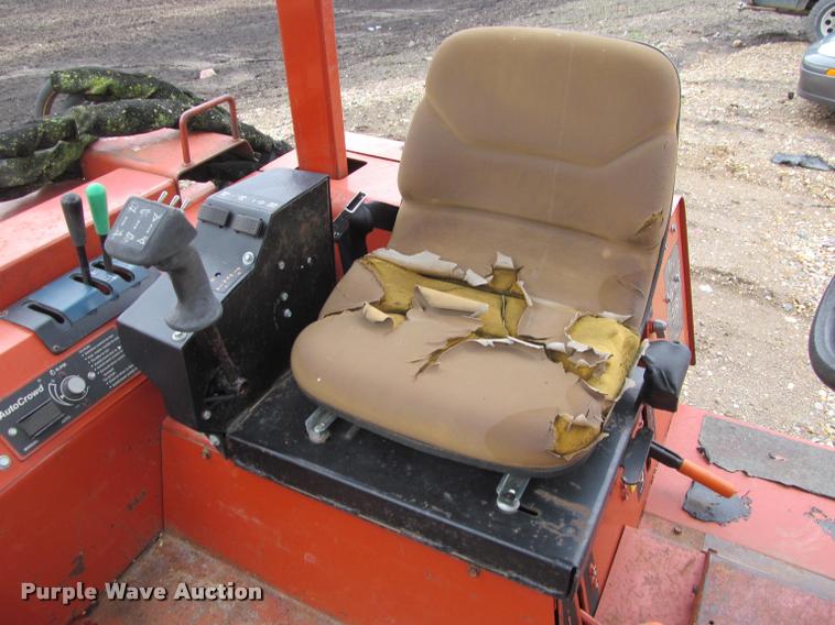 image for item K4783 2001 Ditch Witch 8020T trencher