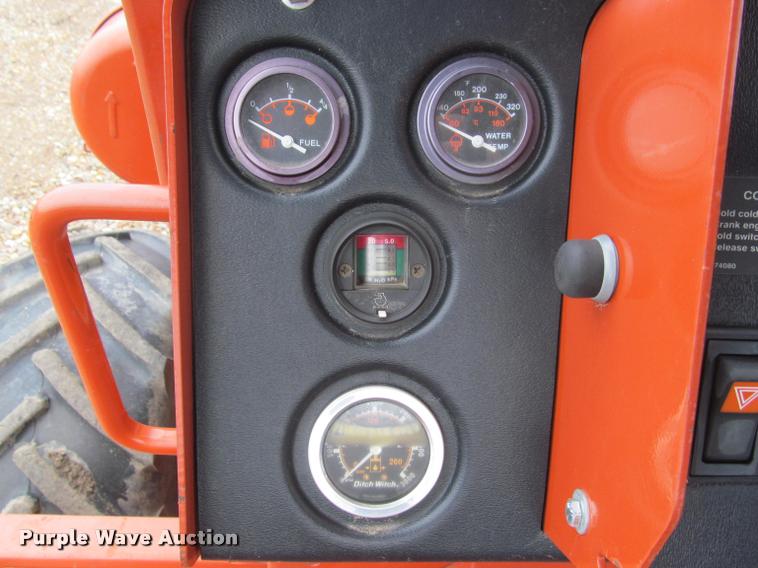 image for item K4783 2001 Ditch Witch 8020T trencher