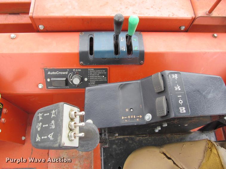 image for item K4783 2001 Ditch Witch 8020T trencher