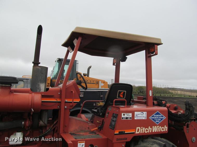 image for item K4783 2001 Ditch Witch 8020T trencher