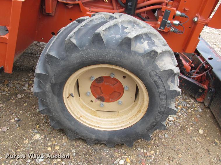 image for item K4783 2001 Ditch Witch 8020T trencher