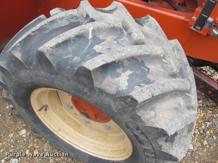 image for item K4783 2001 Ditch Witch 8020T trencher