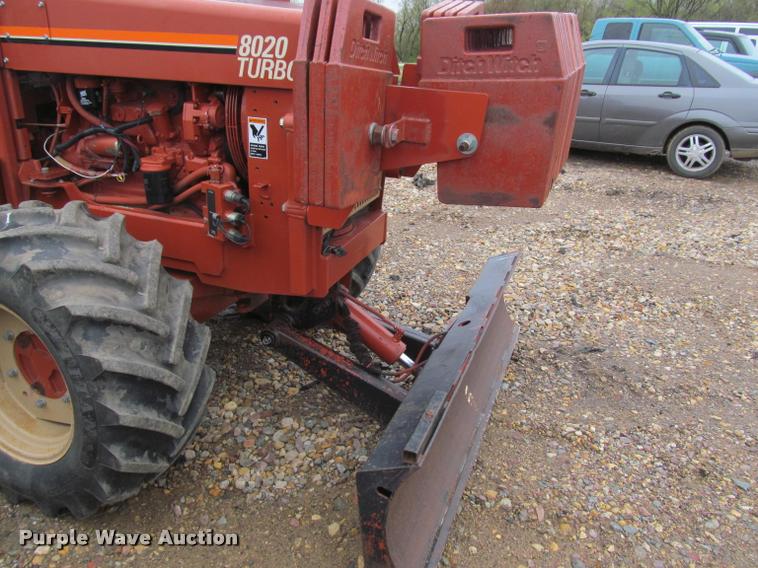 image for item K4783 2001 Ditch Witch 8020T trencher