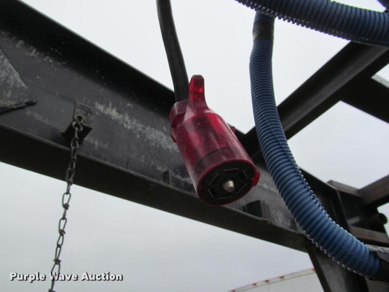 image for item K4784 2003 Dressen 830GBT-20 equipment trailer