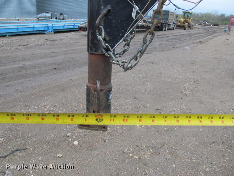 image for item K4784 2003 Dressen 830GBT-20 equipment trailer