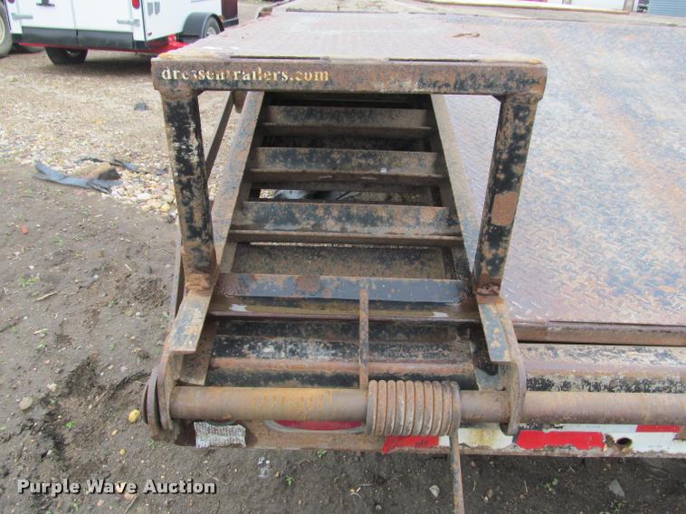 image for item K4784 2003 Dressen 830GBT-20 equipment trailer