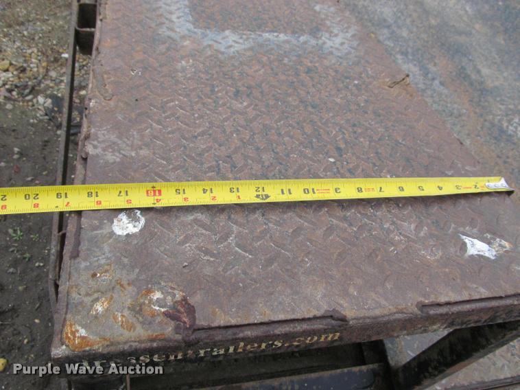 image for item K4784 2003 Dressen 830GBT-20 equipment trailer