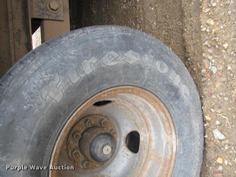 image for item K4784 2003 Dressen 830GBT-20 equipment trailer