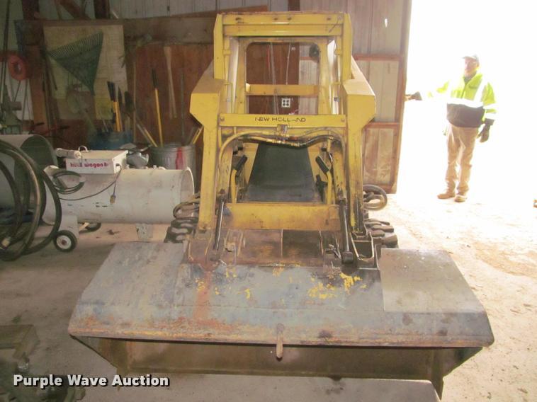 image for item K4793 New Holland L445 skid steer