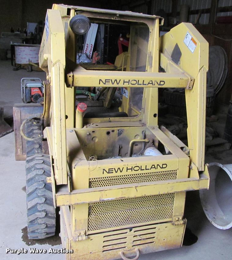image for item K4793 New Holland L445 skid steer