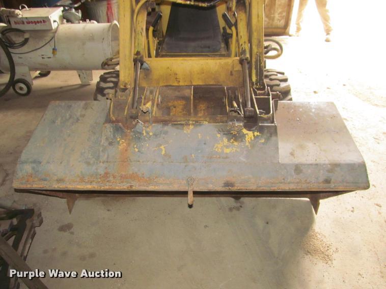 image for item K4793 New Holland L445 skid steer