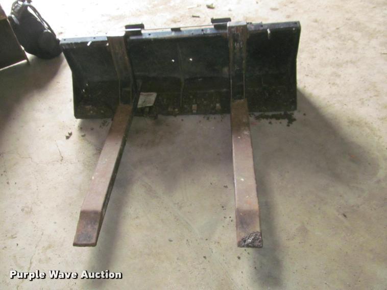 image for item K4793 New Holland L445 skid steer