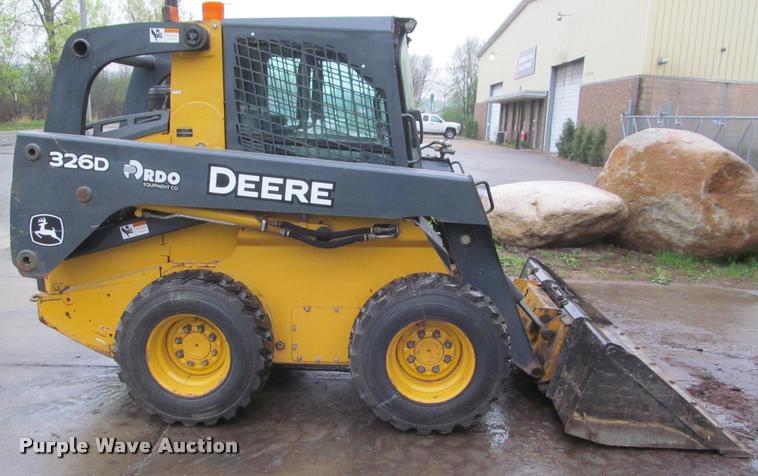 image for item K4794 2012 John Deere 326D skid steer