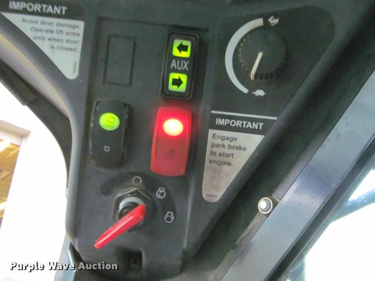 image for item K4794 2012 John Deere 326D skid steer