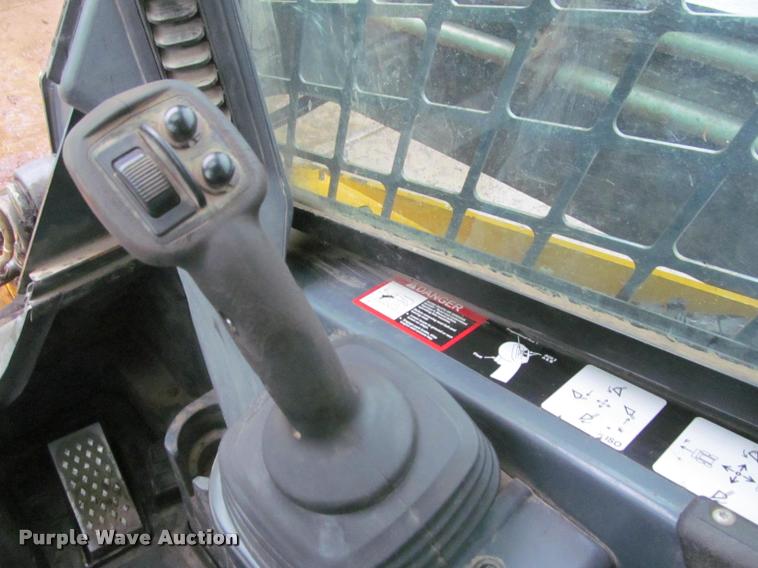 image for item K4794 2012 John Deere 326D skid steer