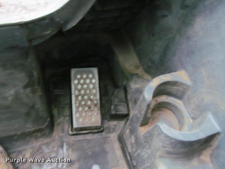 image for item K4794 2012 John Deere 326D skid steer