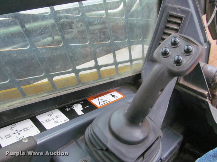 image for item K4794 2012 John Deere 326D skid steer