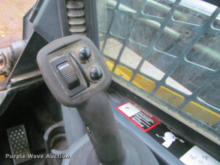 image for item K4794 2012 John Deere 326D skid steer