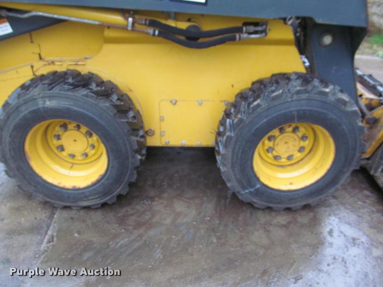 image for item K4794 2012 John Deere 326D skid steer