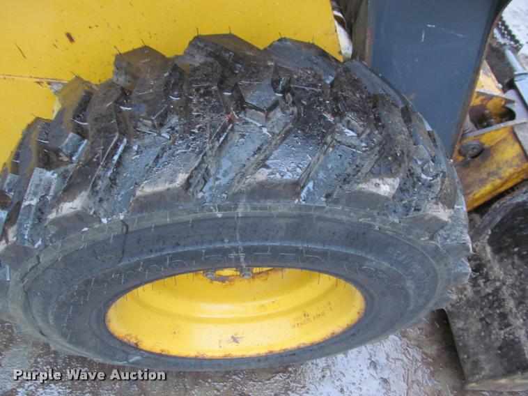 image for item K4794 2012 John Deere 326D skid steer